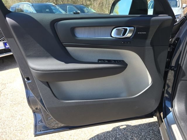 New 2026 Volvo XC40 B5 Plus w/ Climate Package AWD/4WD image 22