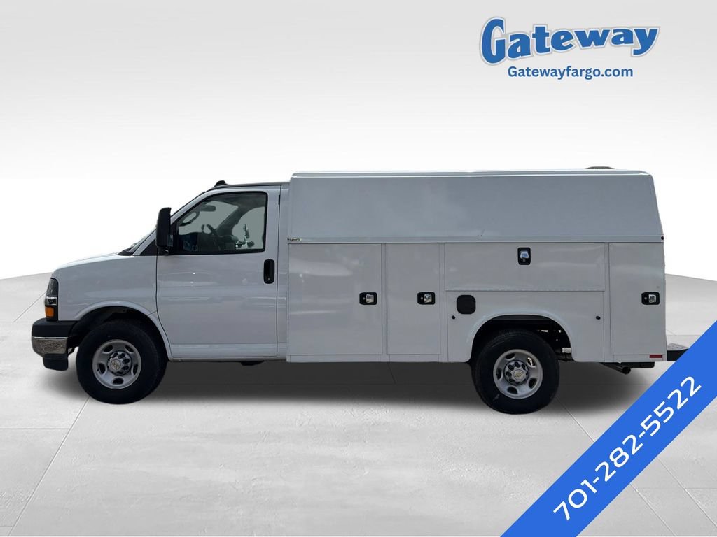 New 2025 Chevrolet Express 3500 w/ Power Convenience Package
