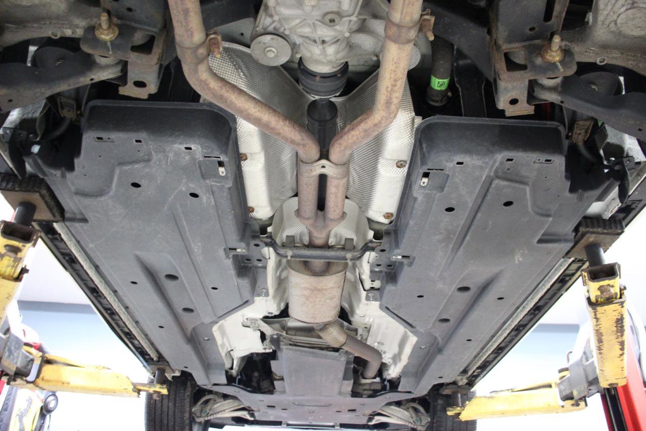 Used 2020 Jaguar F-PACE R-Sport image 98