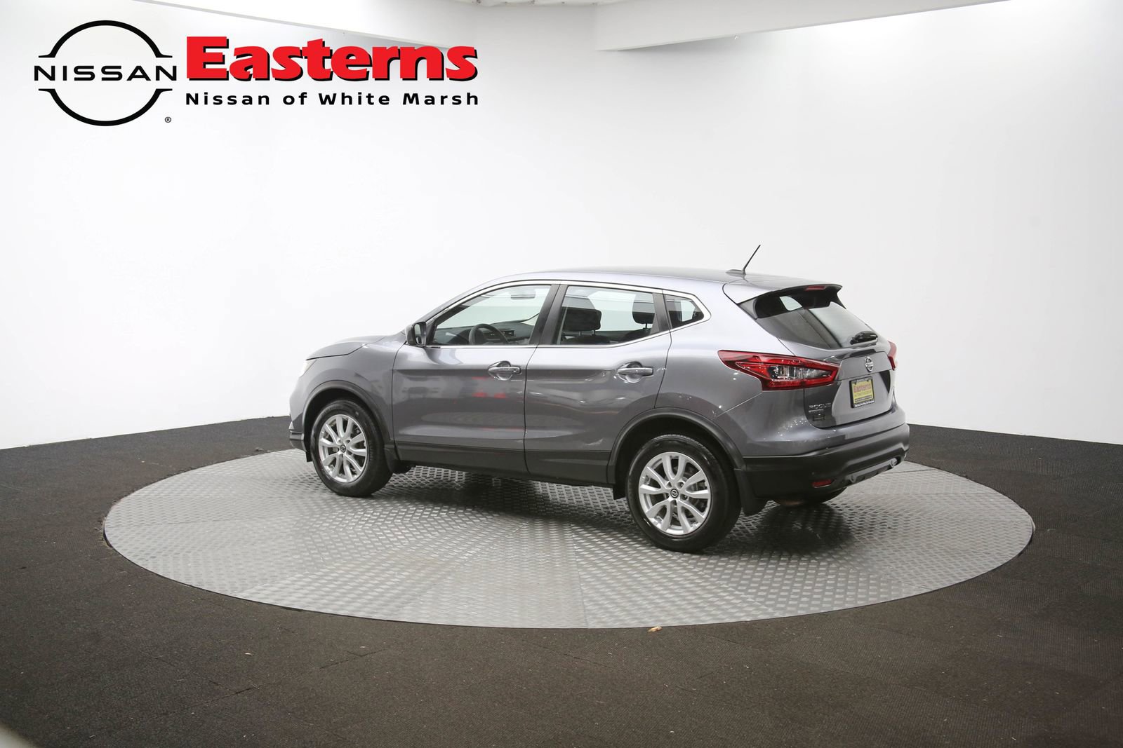 Used 2022 Nissan Rogue Sport S image 60