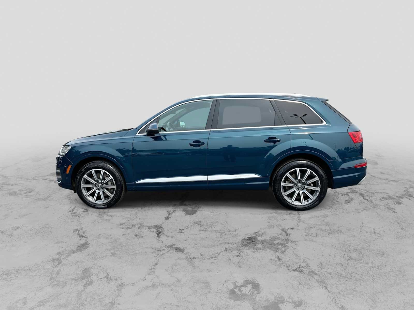 Used 2019 Audi Q7 3.0T Premium Plus w/ Premium Plus Package AWD/4WD image 5