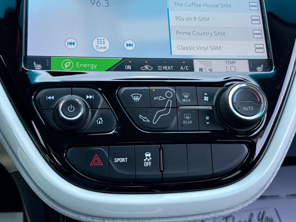 Used 2020 Chevrolet Bolt Premier w/ Infotainment Package FWD image 17