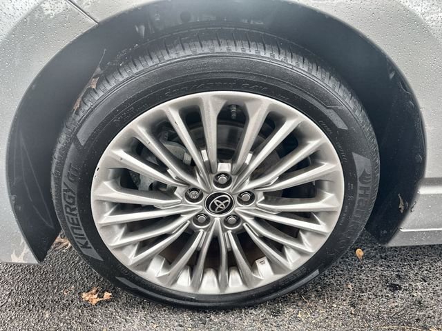 Used 2021 Toyota Avalon Limited w/ Advanced Safety Package image 19