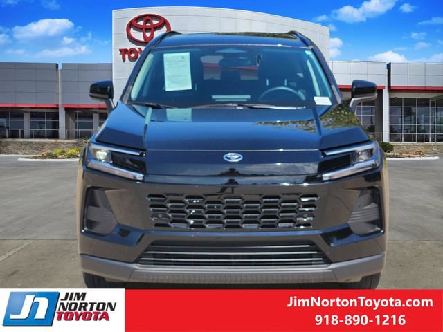 Used 2026 Toyota RAV4 XLE Premium FWD image 2