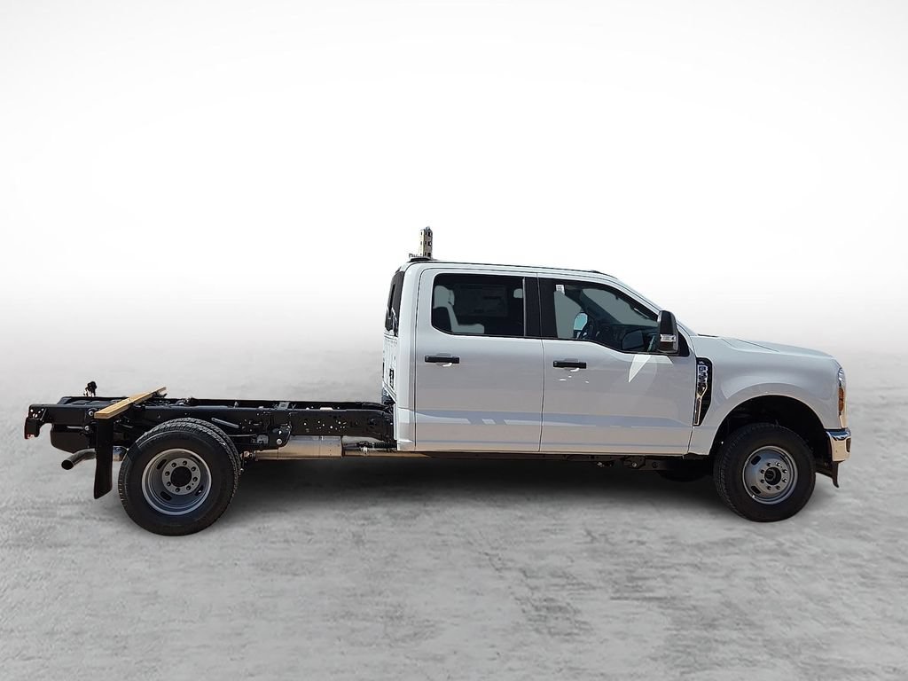 New 2026 Ford F350 XL w/ XL Chrome Package AWD/4WD image 12