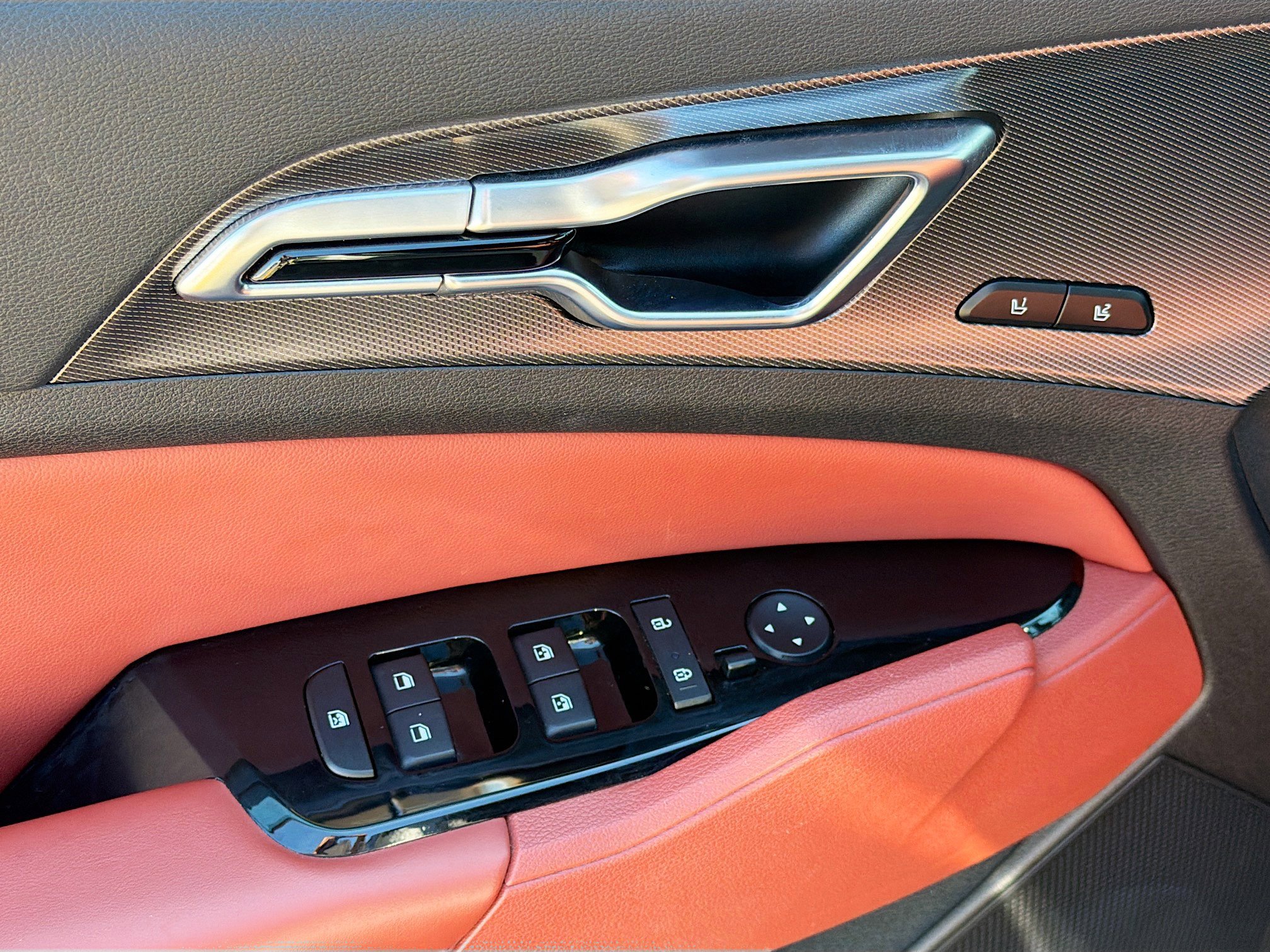 Used 2023 Kia Sportage SX image 23