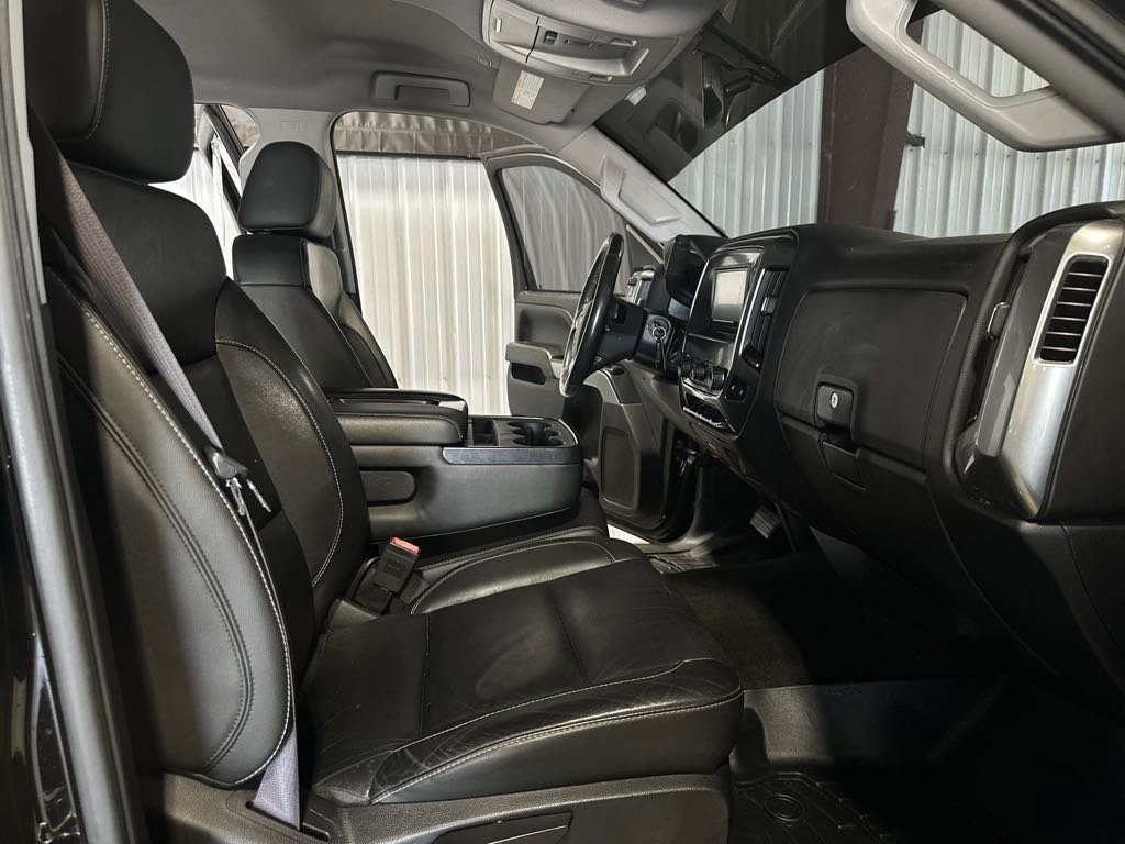 Used 2016 Chevrolet Silverado 2500 LT w/ Midnight Edition image 37