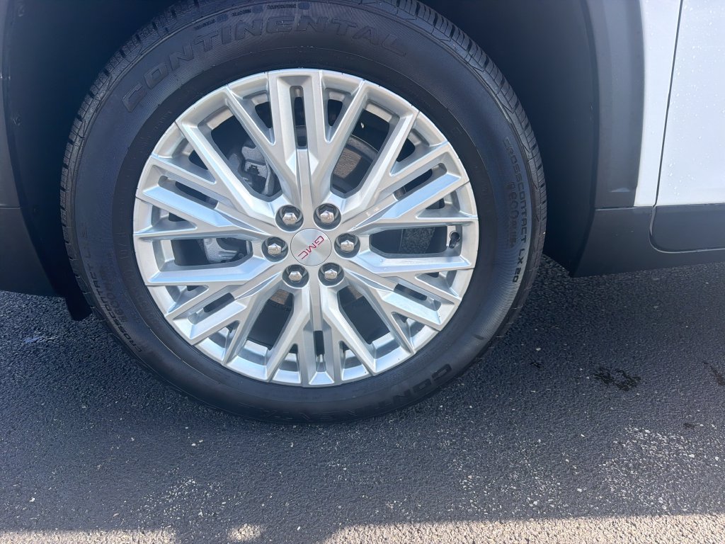 Used 2024 GMC Acadia Elevation w/ Luxury Package FWD image 10