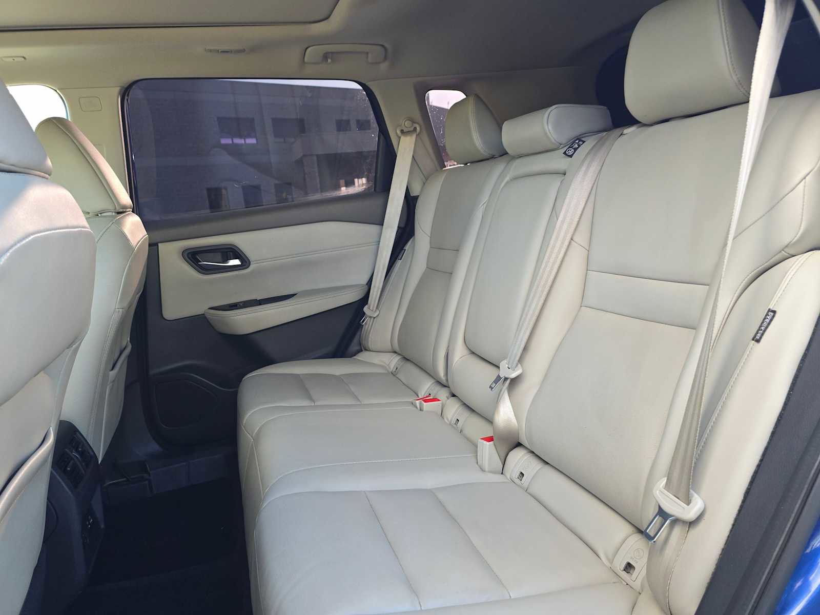 Used 2022 Nissan Rogue SL image 18