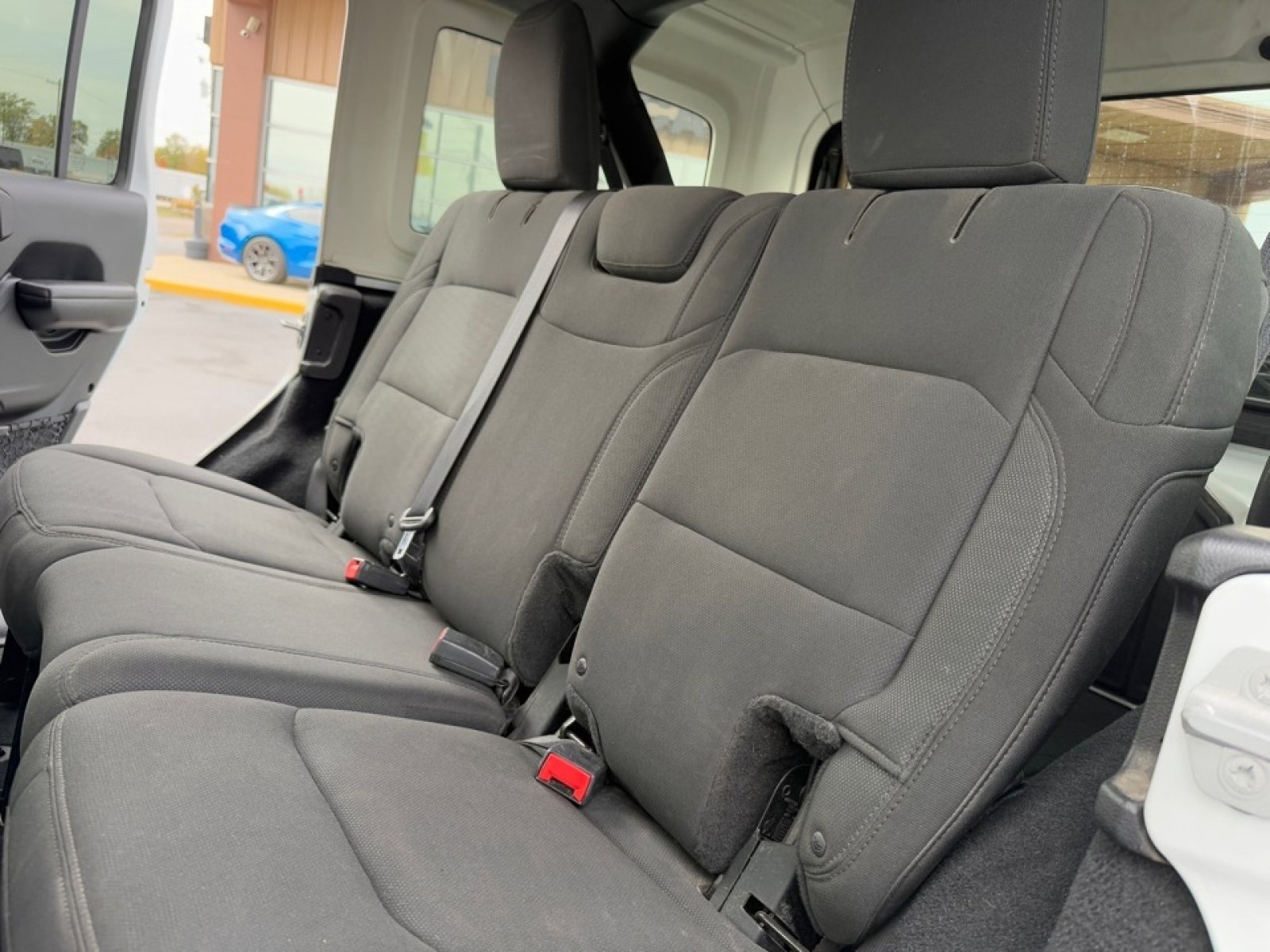 Used 2018 Jeep Wrangler Unlimited Sport S image 28