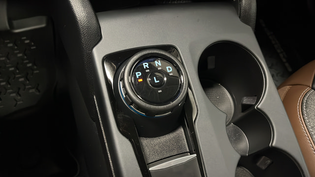 Used 2023 Ford Bronco Sport Outer Banks w/ Tech Package AWD/4WD image 19