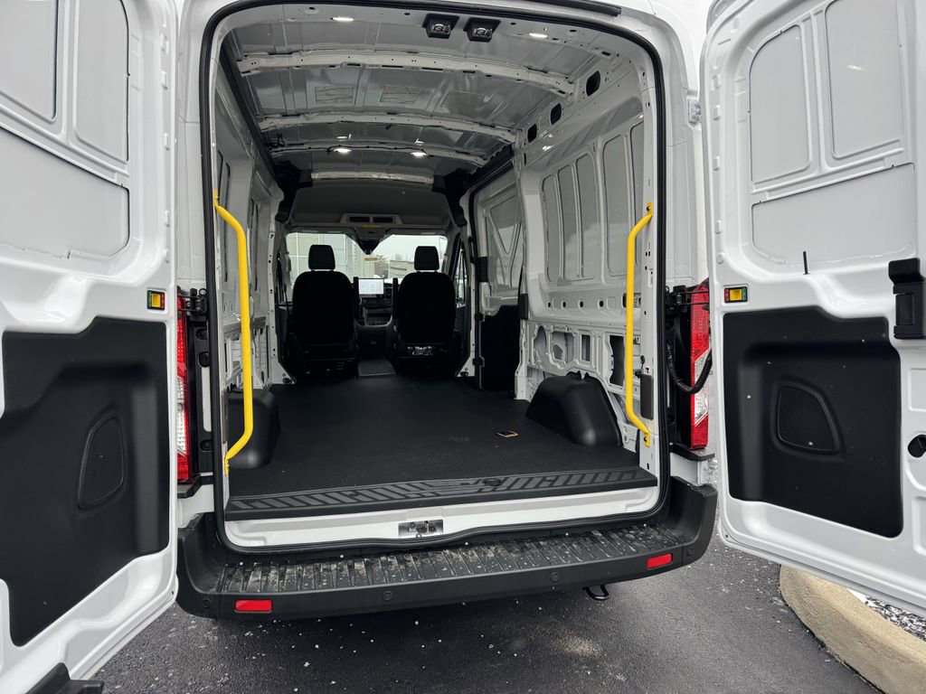 New 2026 Ford Transit 250 148 Medium Roof image 9