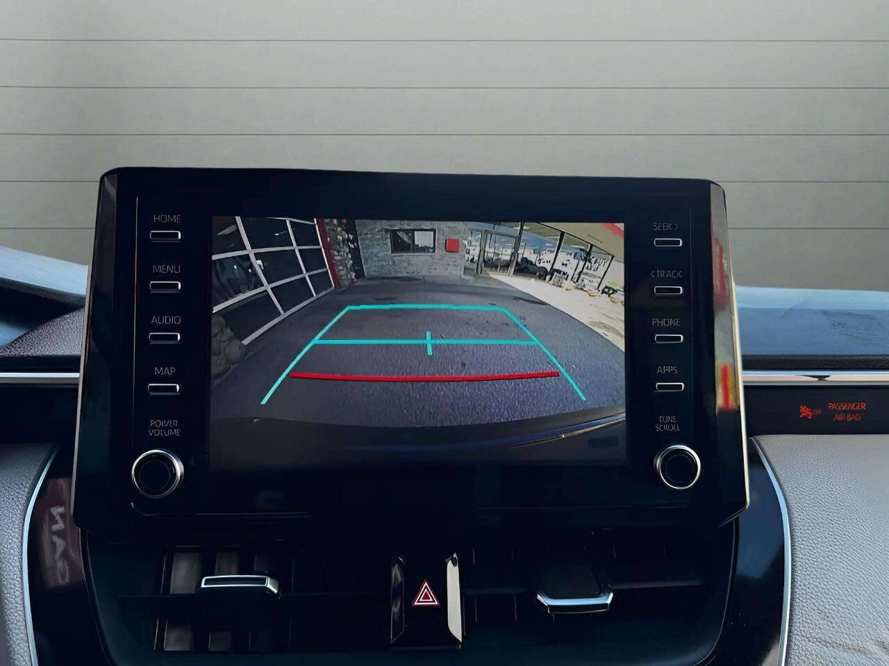 Used 2020 Toyota Corolla SE image 21