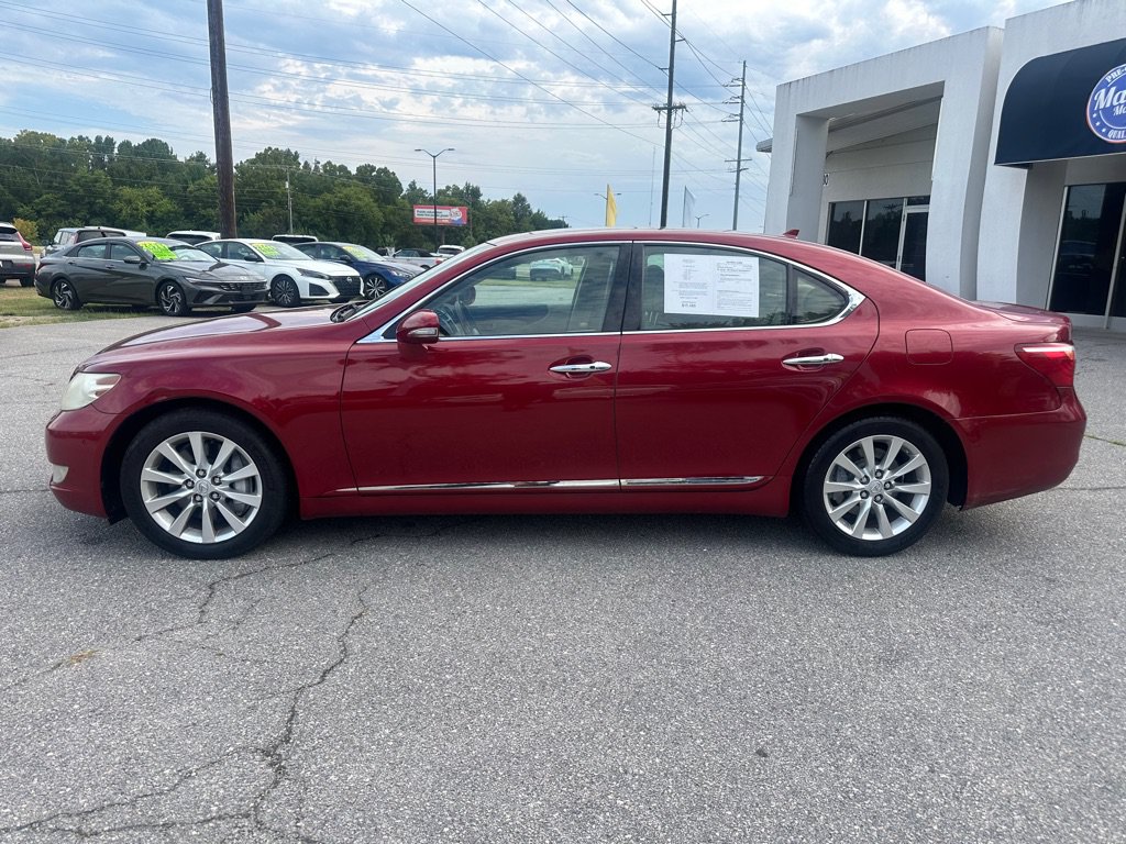 Used 2010 Lexus LS 460 AWD w/ Comfort Pkg image 2