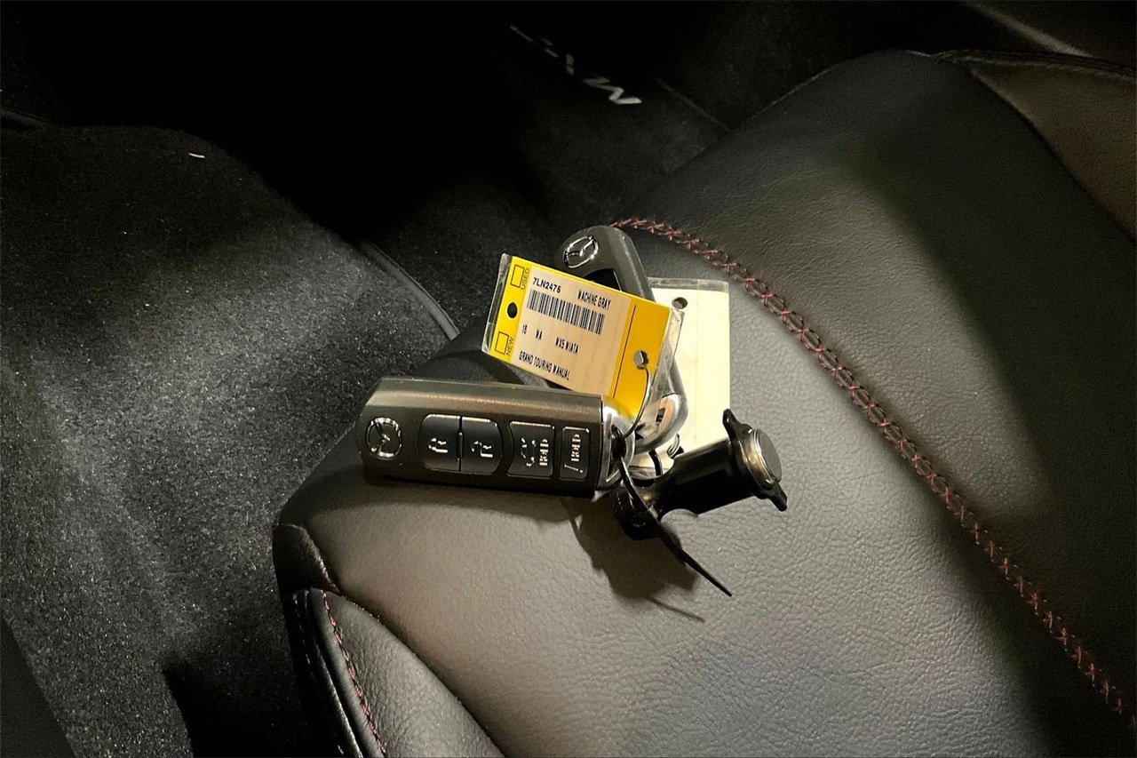 Used 2018 MAZDA MX-5 Miata Grand Touring image 25