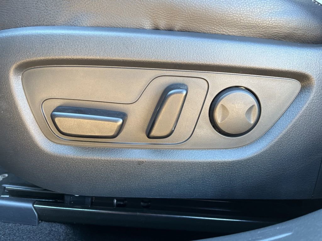 Used 2025 MAZDA CX-50 AWD 2.5 Hybrid w/ Premium Pkg image 5