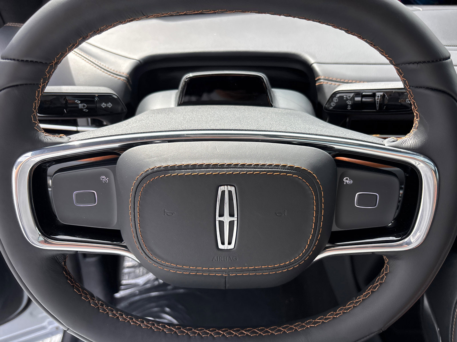 New 2025 Lincoln Navigator L Black Label image 15