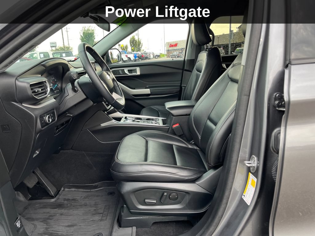 Used 2024 Ford Explorer XLT w/ Equipment Group 202A AWD/4WD image 12
