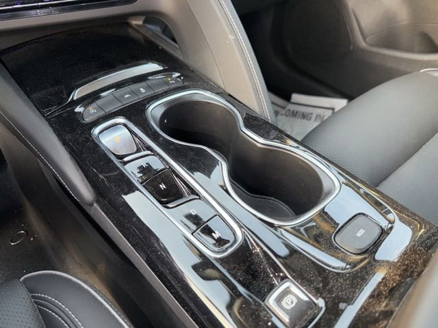 Used 2023 Buick Envision Essence image 43