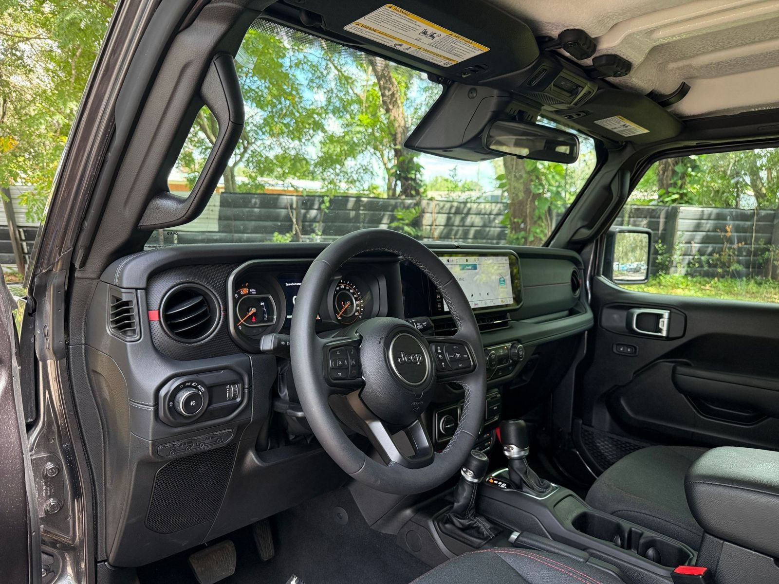Used 2026 Jeep Wrangler Unlimited Rubicon AWD/4WD image 27