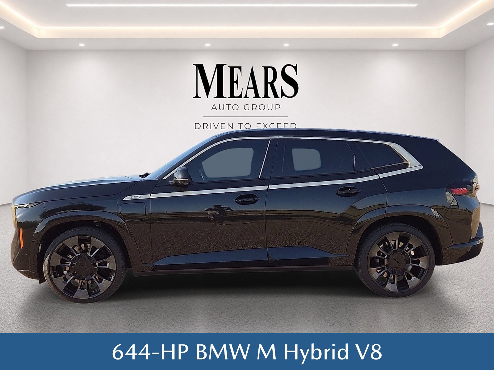 Used 2023 BMW XM AWD/4WD image 3