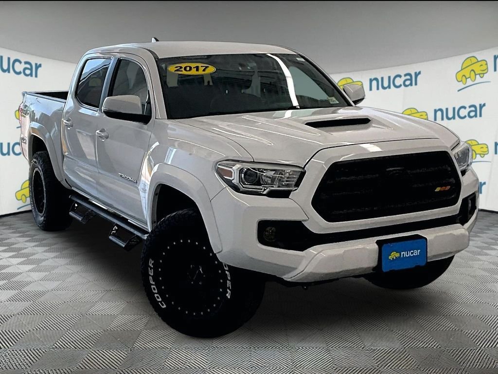 Used 2017 Toyota Tacoma TRD Sport w/ Tow Package (A/T)