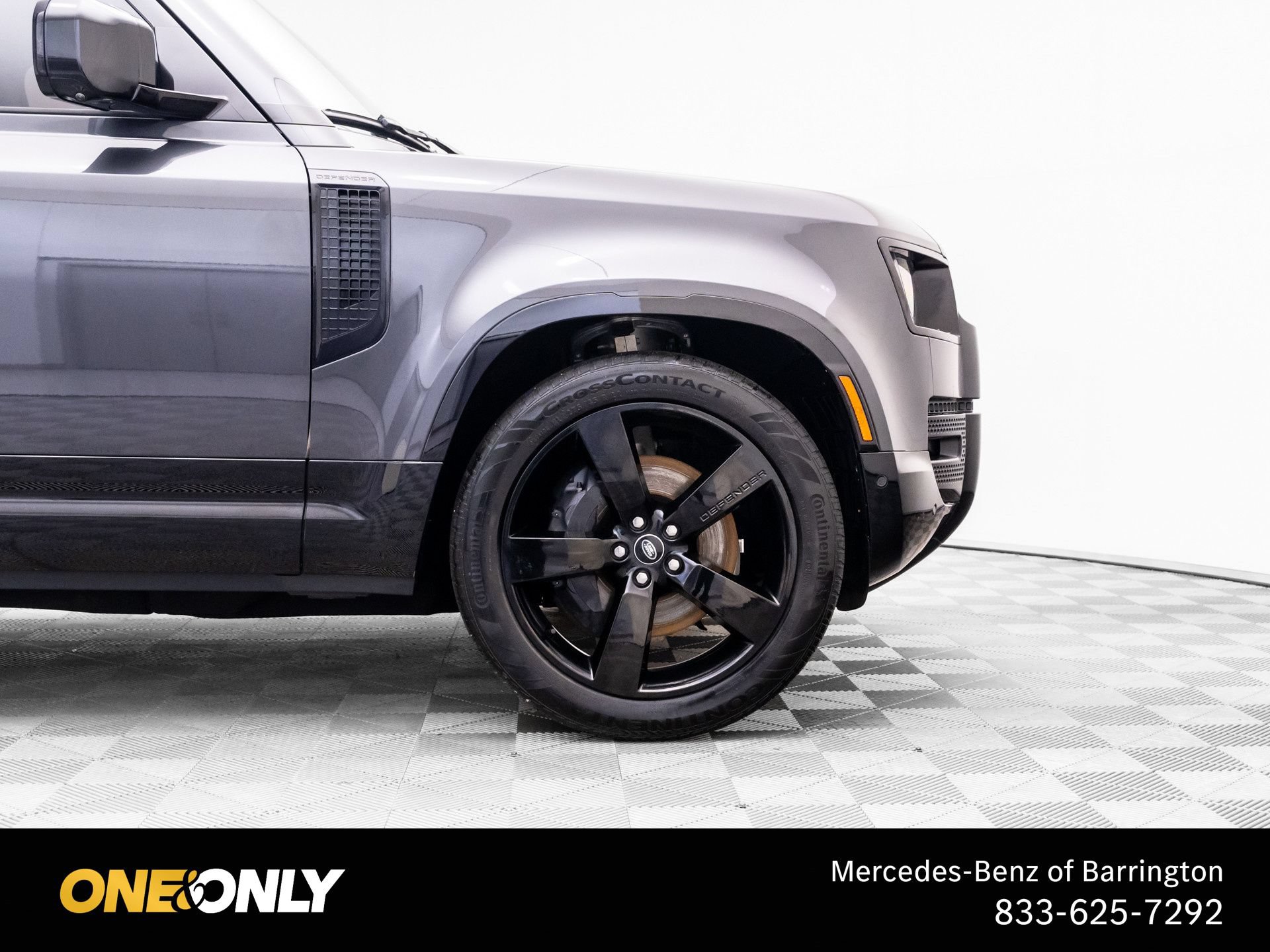 Used 2023 Land Rover Defender 110 X-Dynamic SE AWD/4WD image 32