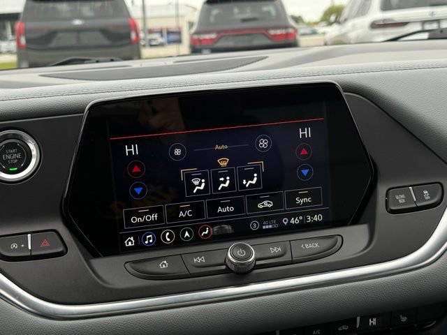 Used 2020 Chevrolet Blazer LT w/ Sound & Technology Package FWD image 27