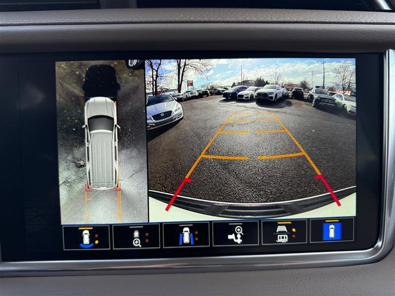 Used 2022 GMC Yukon Denali image 21