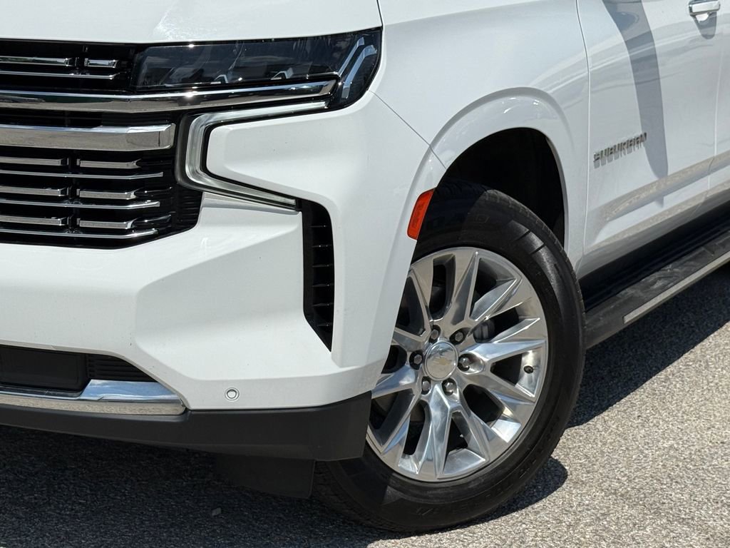 Used 2023 Chevrolet Suburban Premier RWD image 2