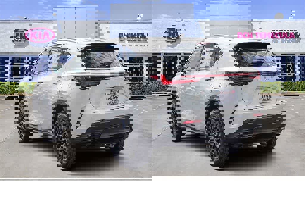 Used 2025 Lexus NX 450h+ AWD w/ Towing Package (2000 Lbs) image 6