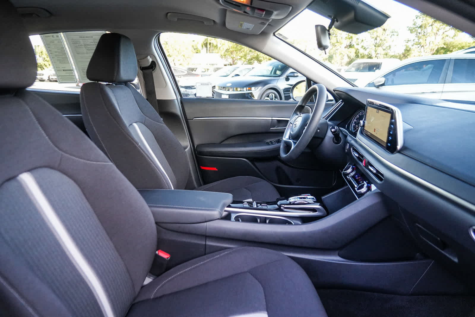 Used 2023 Hyundai Sonata SEL w/ Preferred Accessory Package FWD image 11