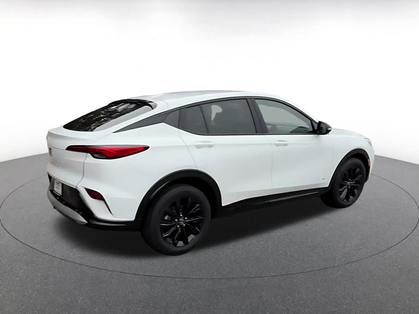 Used 2025 Buick Envista Sport Touring image 14