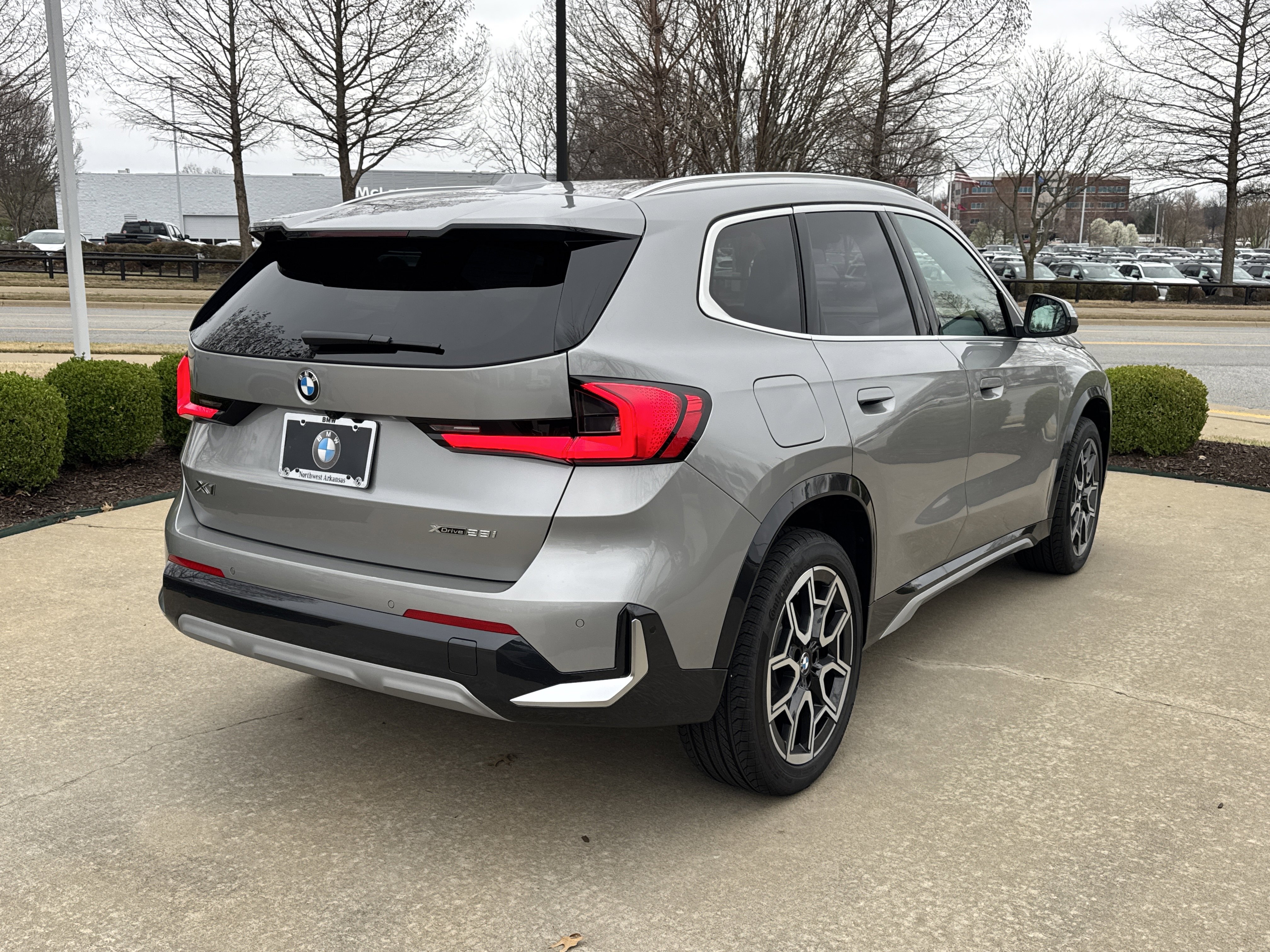 New 2026 BMW X1 xDrive28i AWD/4WD image 5