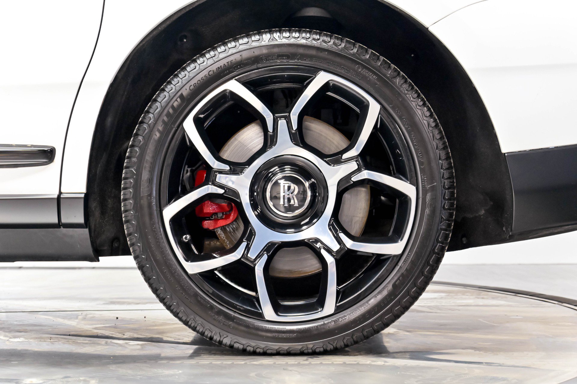 Used 2021 Rolls-Royce Cullinan Black Badge AWD/4WD image 54