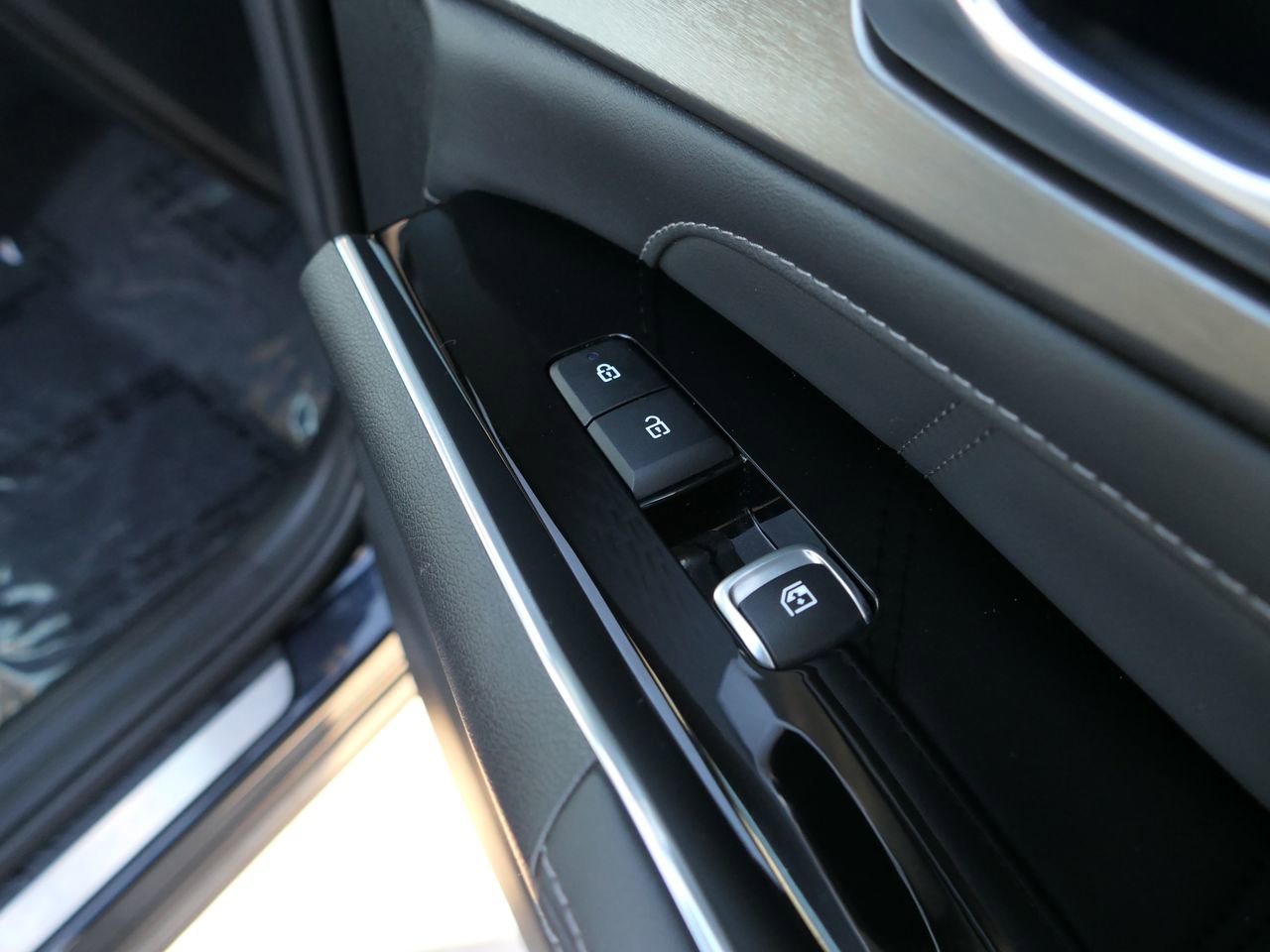 Used 2022 Kia Sorento SX w/ Panoramic Sunroof Package image 25