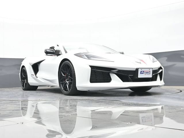 Used 2024 Chevrolet Corvette Z06 RWD image 47