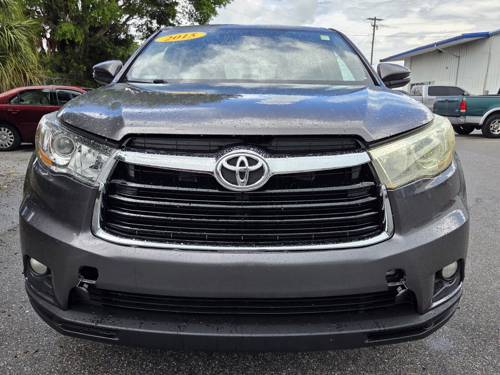 Used 2015 Toyota Highlander Plus FWD image 8