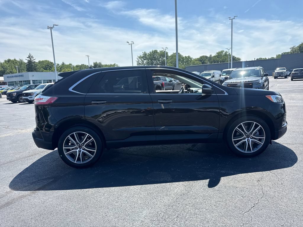 Used 2024 Ford Edge Titanium w/ Equipment Group 301A AWD/4WD image 6