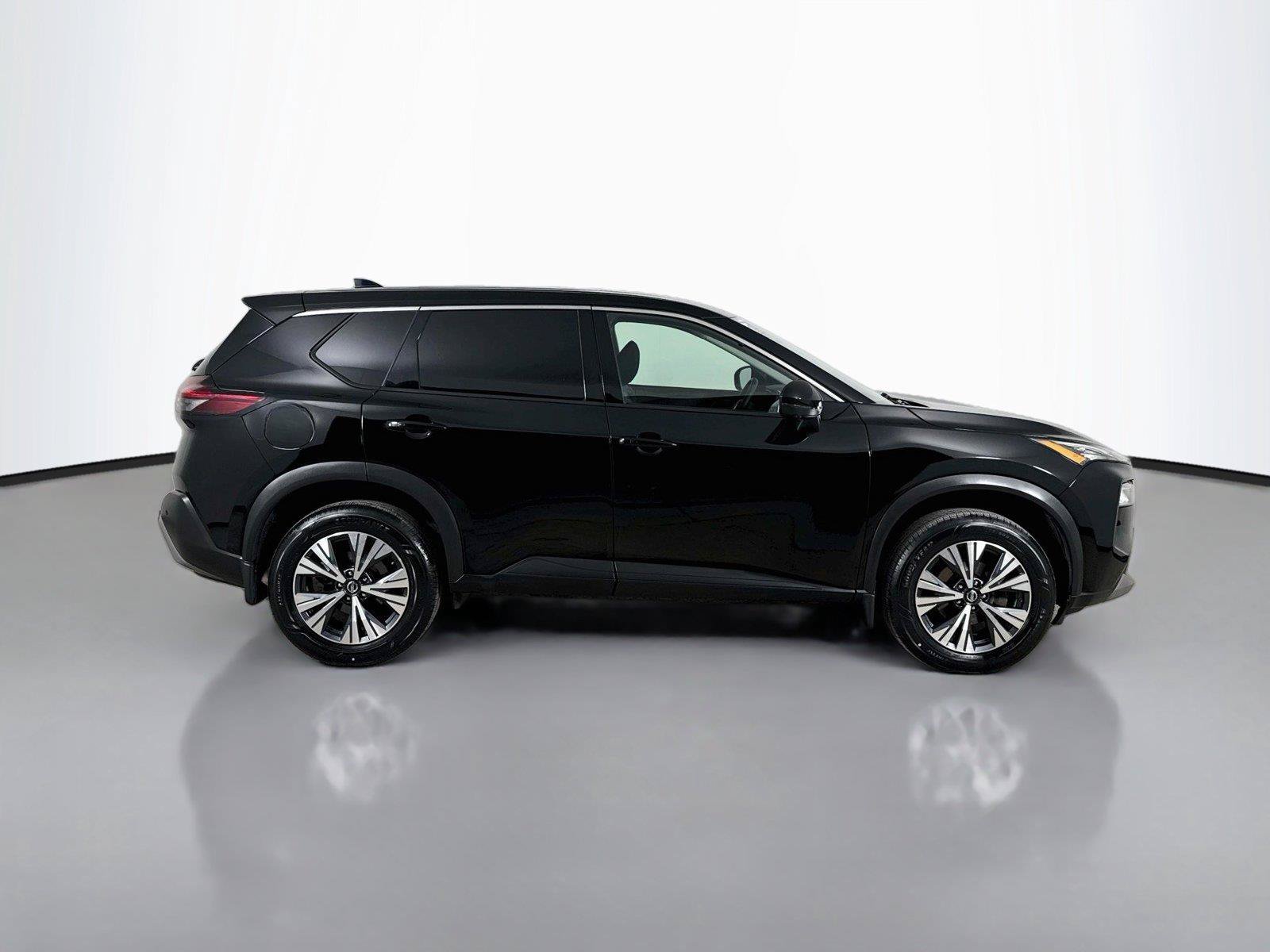 Used 2021 Nissan Rogue SV AWD/4WD image 13