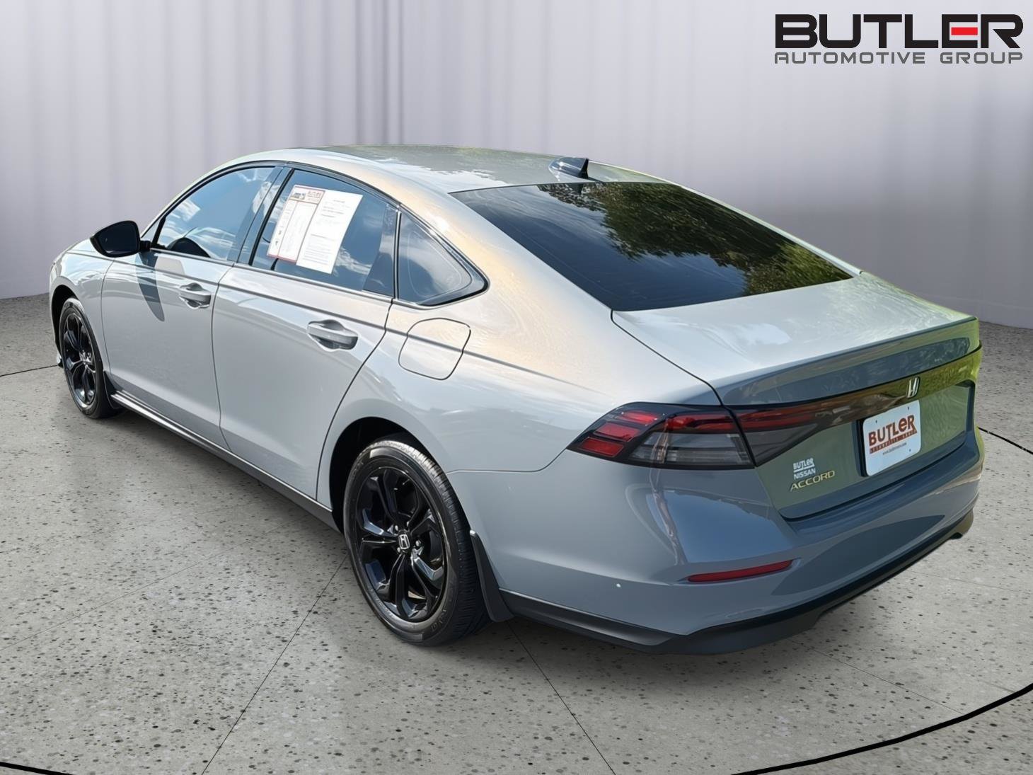 Used 2025 Honda Accord SE image 4