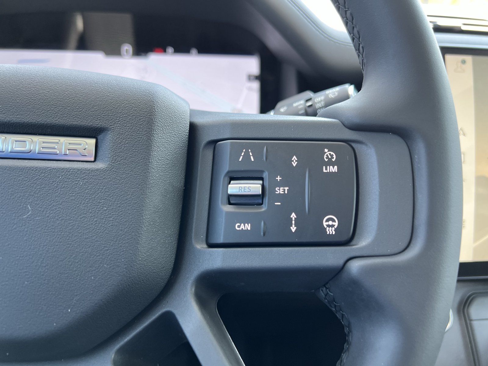 Used 2026 Land Rover Defender 110 S AWD/4WD image 19