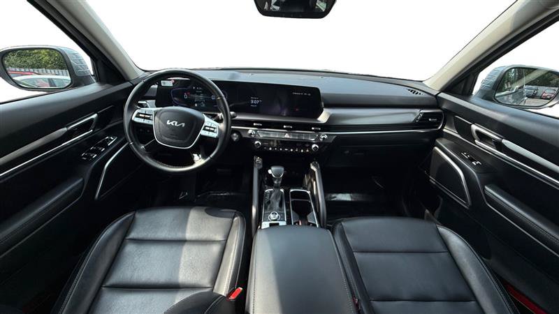 Used 2025 Kia Telluride S AWD/4WD image 12