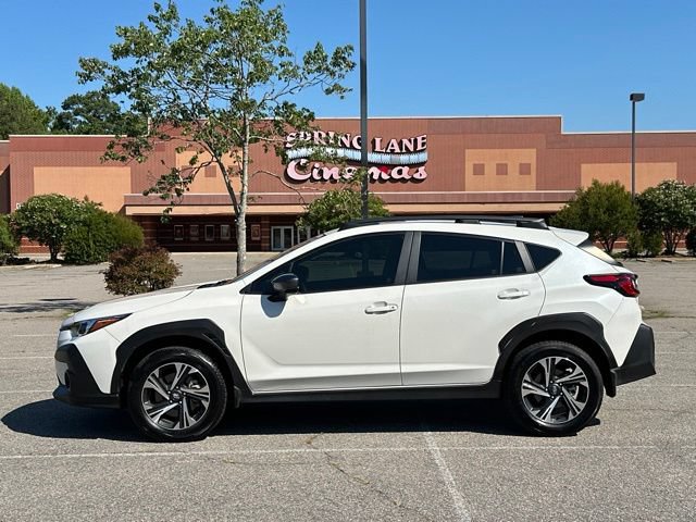 Used 2024 Subaru Crosstrek 2.0i Premium AWD/4WD image 2