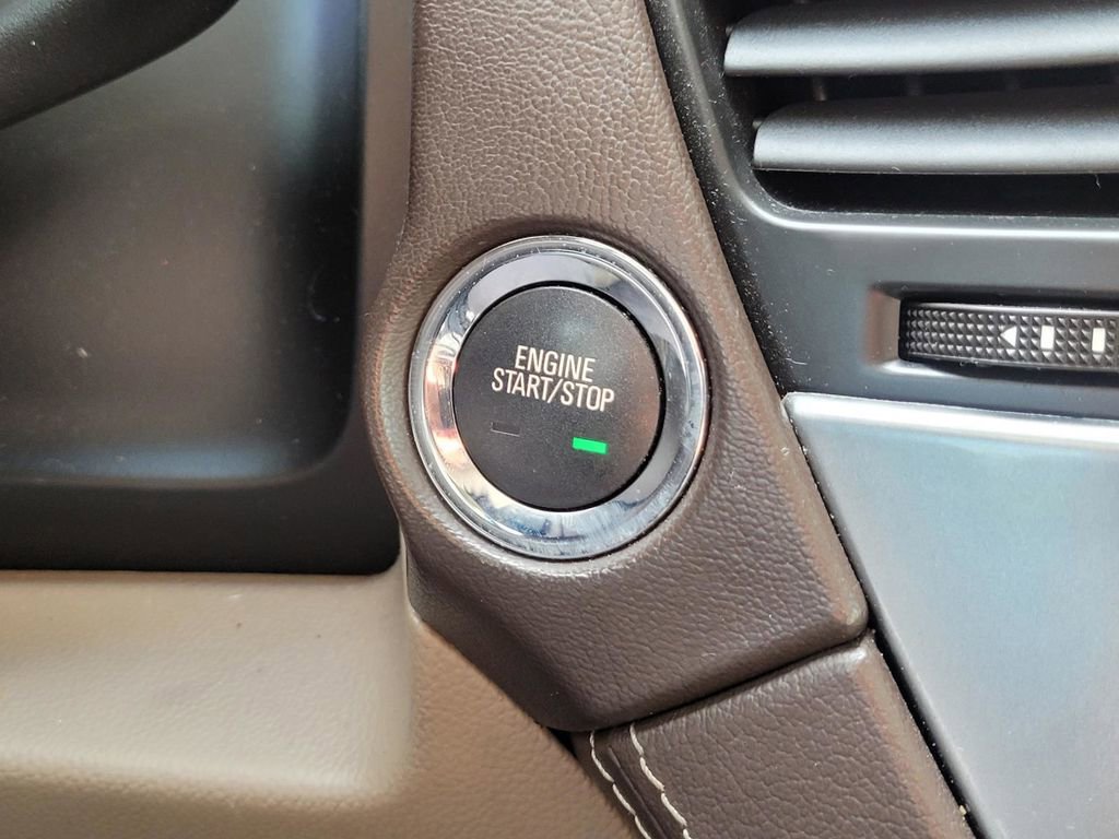 Used 2018 Chevrolet Tahoe Premier image 32