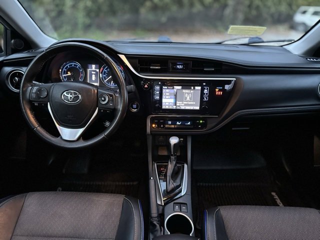 Used 2018 Toyota Corolla SE image 21