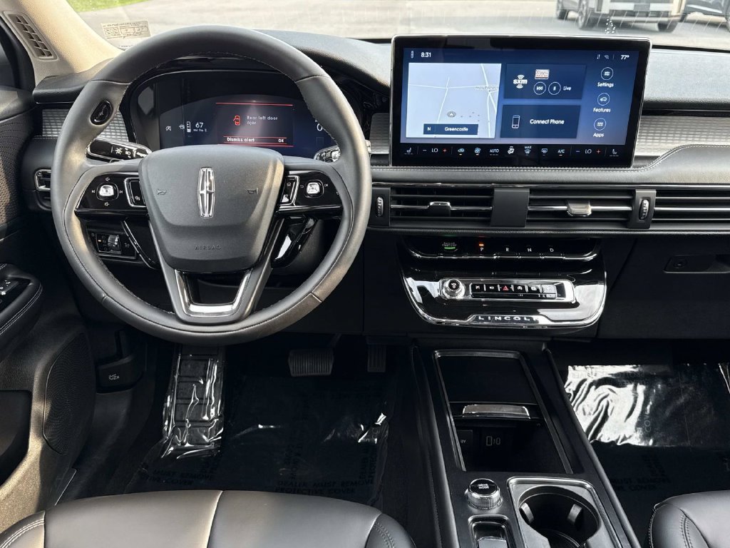 Used 2024 Lincoln Corsair AWD image 3