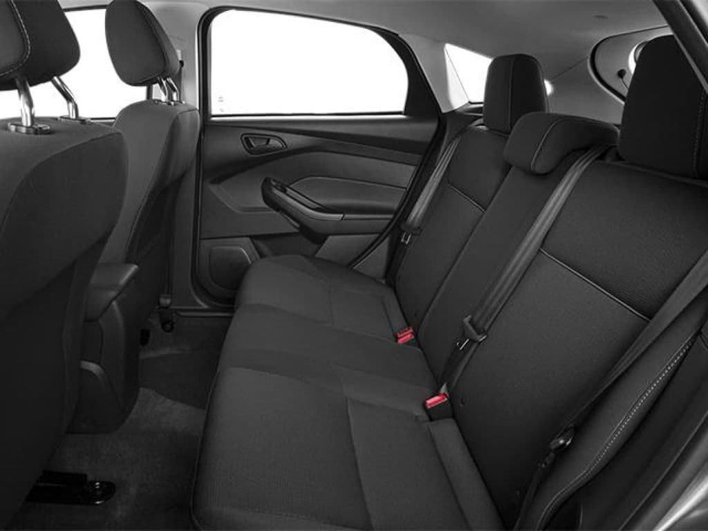 Used 2014 Ford Focus Titanium FWD image 9