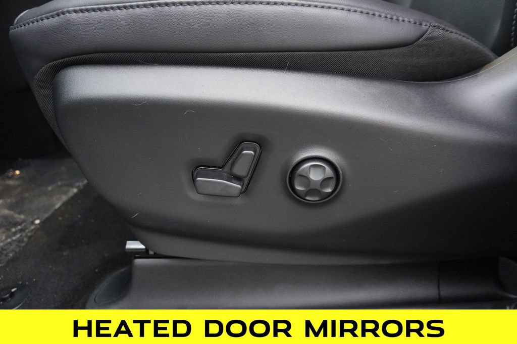 New 2026 Chrysler Voyager LX image 14