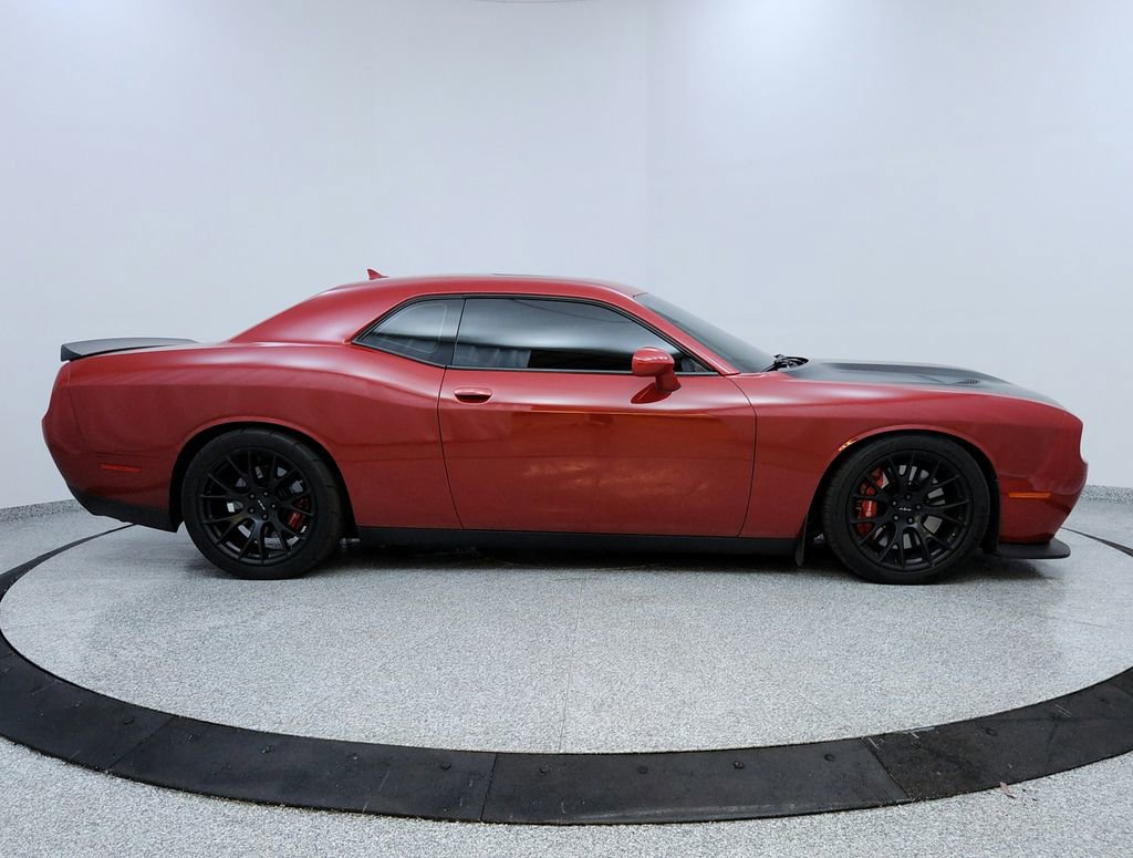 Used 2016 Dodge Challenger SRT Hellcat image 5